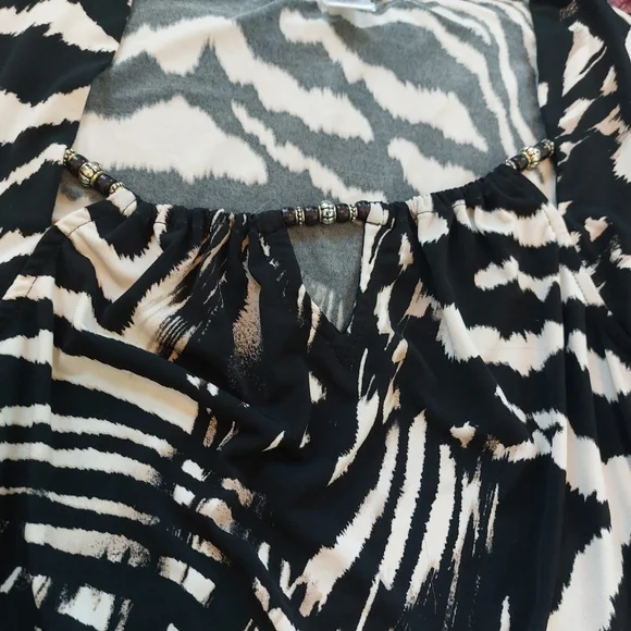 Cache animal print set, top and bottom, size Medium! - Picture 5 of 8